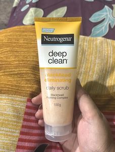 Neutrogena Deep Clean Daily Scrub