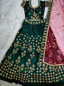 Lehenga In Bottle Green With Contrast Dupatta