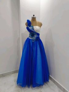 Elegant Blue Evening Gown
