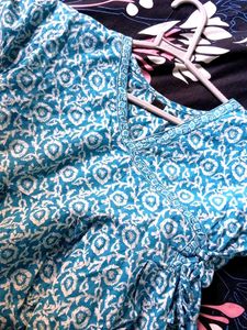 Blue Floral Print Kurti