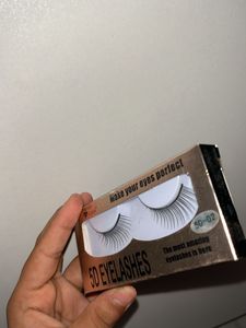 eyelashes