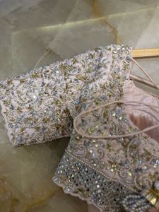 Beautiful mirror handwork lehanga (check Descripti