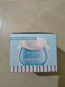 Dot and Key Hydrating gel Moisturizer