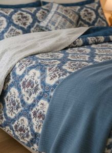 Elegant Blue Patterned Bedsheet Set