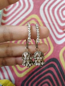 Mang Tika 4 Ear Rings And 2 Bracelets