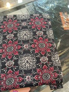 Embroidered Kurti Set L Size