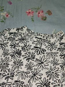 Floral Print Crop Top