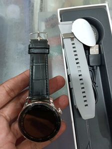 U &amp; i SMART WATCH.
