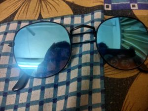 Mirrored Round Sunglasses