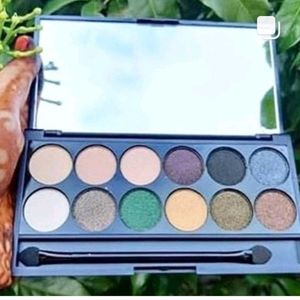 SFR Exclusive Eyeshadow Palette