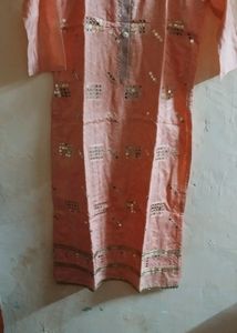 Women&#39;s Pink Ethnic Motif Embroidered Chiffon Suit