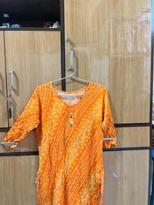 Bandhni Kurti Used