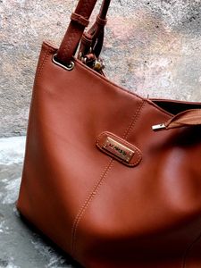 Elegant Brown hand and shoulder Bag