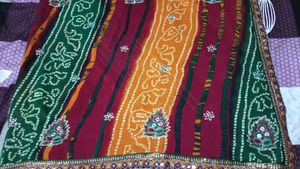 Bandhini Saree With Blouse