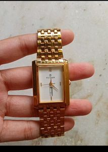 Titan Gold Watch🌟