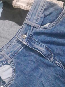 Short Jeans