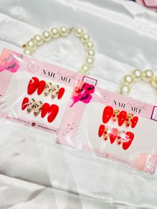 Press-On Nail Art Sets
