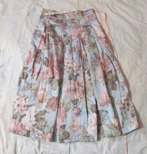 Floral Print Pleated Skirt