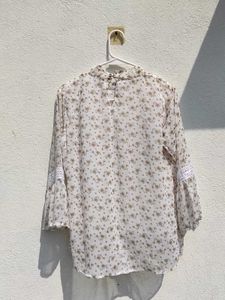 Floral Lace Trim Top