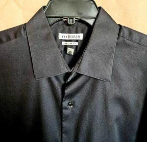 Van Heusen Men's Black Dress Shirt