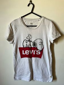 Levi's x Snoopy Graphic Tee 🤍🥰😍