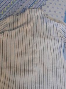 Blue N White Motifs Kurta, Sleeveless+ 1