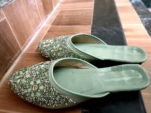 Stone Beaded Falts
