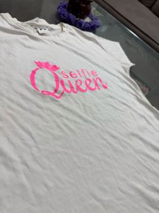 Selfie Queen White Tshirt