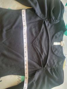 H&amp;M Beautiful Black Puffed Sleeve Bodysuit