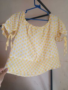 milkmaid floral top
