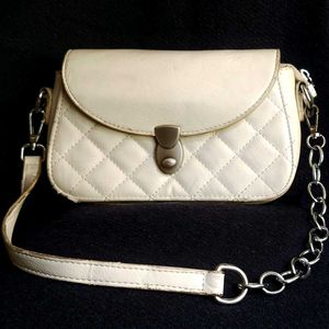 👜 Quilted Shoulder Bag Cream White
