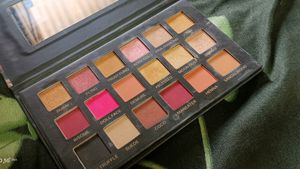 Eyeshadow pallette