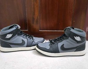 Nike Air Jordan High-Tops