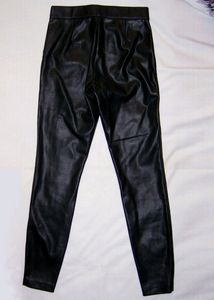 🇨🇦 Zara Skinny Leather Tights