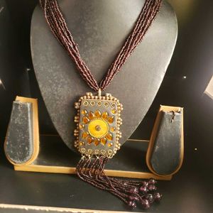 Brown Beads Necklace