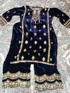 Elegant Navy Velvet Embroidered Salwar Kameez
