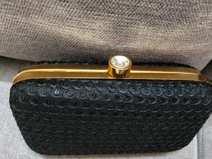 Black Party Clutch (With Sling Chain)