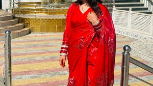 Blouse  Saree Fully Stitched