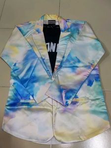 Iconic tshirt with coat 🧥!