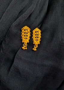 Gold Leaf Earrings