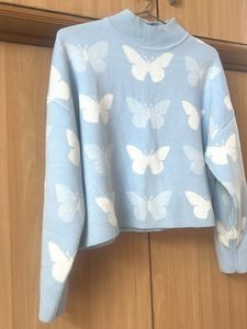 Butterfly Print Cropped Sweater