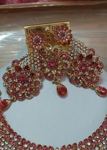 Wonderful Pinky Jewellery Set. New