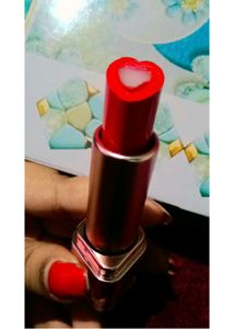 Bracelet &amp; BRAND NEW LOVE LIPSTICK ❤️(COMBO)