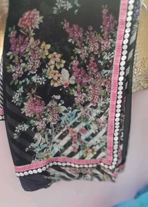 Floral Black Saree With Blouse