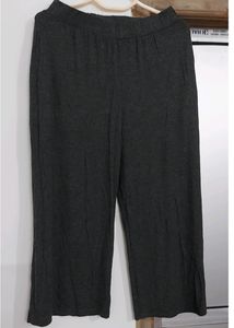 Midi Knee Length Pants For Ladies. Wais