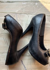 Black Stelatos