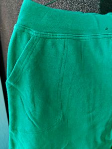 Nike Green Shorts Barely Worn 2 Side Pockets