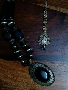 Black &amp; Gold Beaded Brass Jewellery