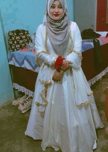 Elegant White &amp; Gold Ethnic Gown