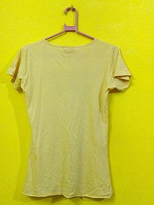 Siria&#39;s Dyson ,XL Girls Yellow Printed T Shirt